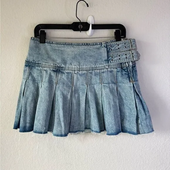 Pull&Bear Pleated Denim Mini Skirt Double Buckle Belt Women’s‎ Sz M Y2K Clueless - Picture 4 of 8